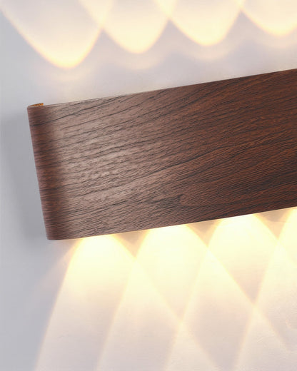 RadiantWood - Lampada da Parete in Legno