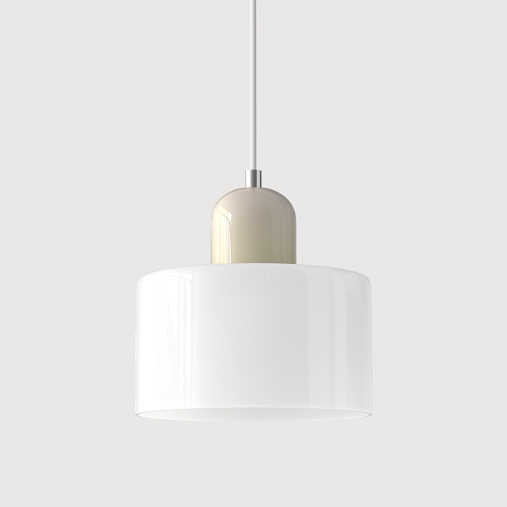 Croma bianca con calotta beige su sfondo chiaro