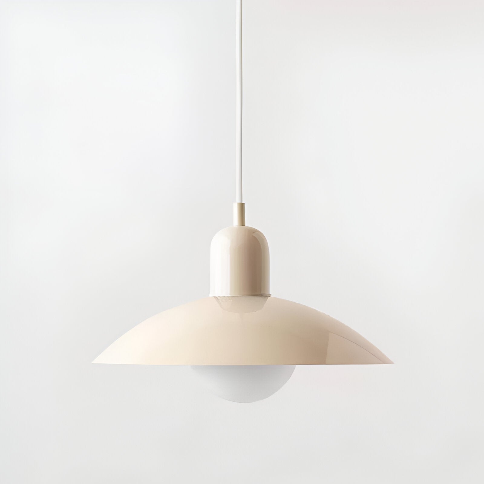 DomeLine Bauhaus - variante paralume crema con coppa bianca - vista frontale | Luximode