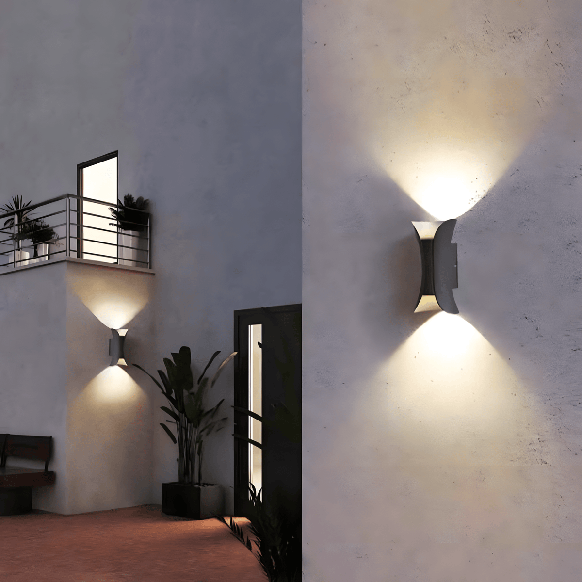 DualDelight accesa sulla facciata di una casa