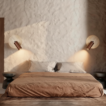 Due GiroNoce ai lati del letto come luci di lettura | Luximode