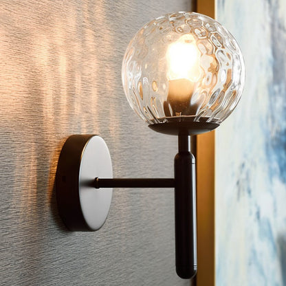 Lampada da parete GlassGem con sfera in vetro