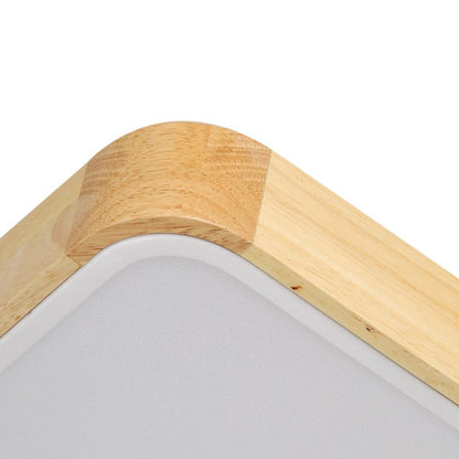 Dettaglio dell'angolo in legno della MinimalistSquare