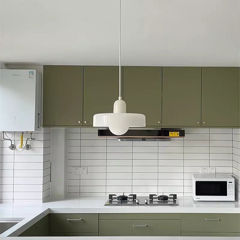NordicLuxe - dettaglio del paralume Bauhaus in vetro stained | Luximode