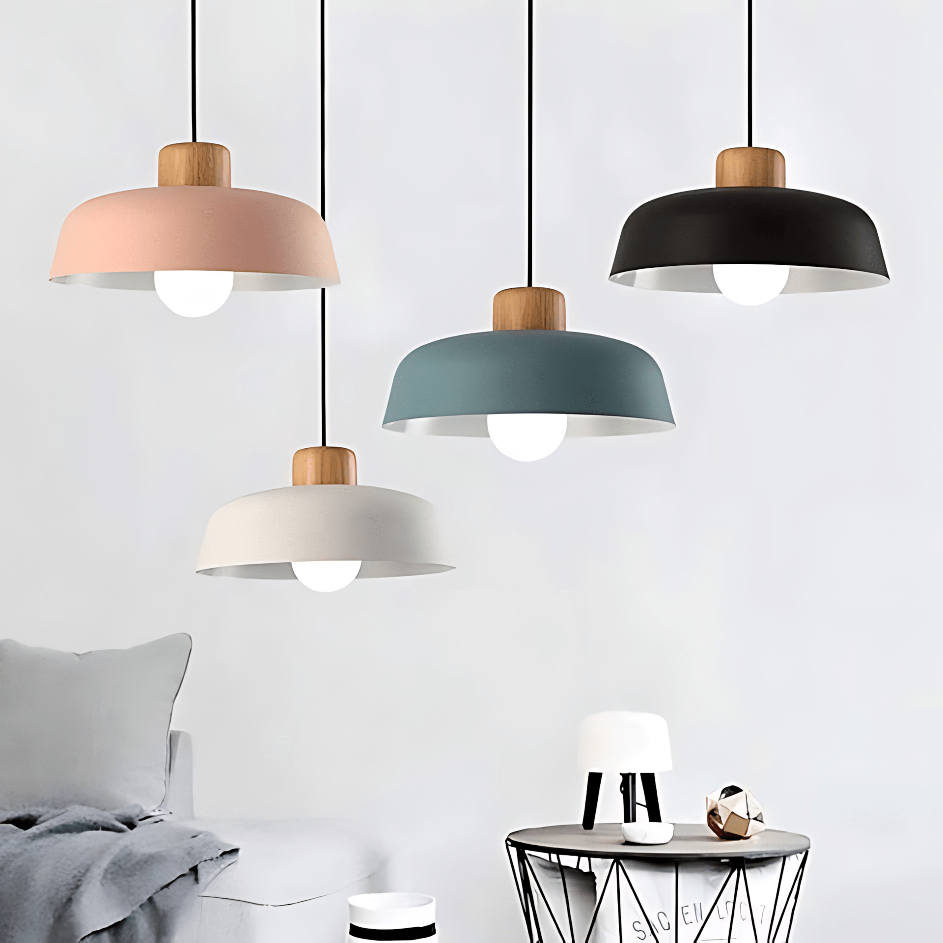 NordikaGlow – lampada a sospensione in metallo e legno di Luximode