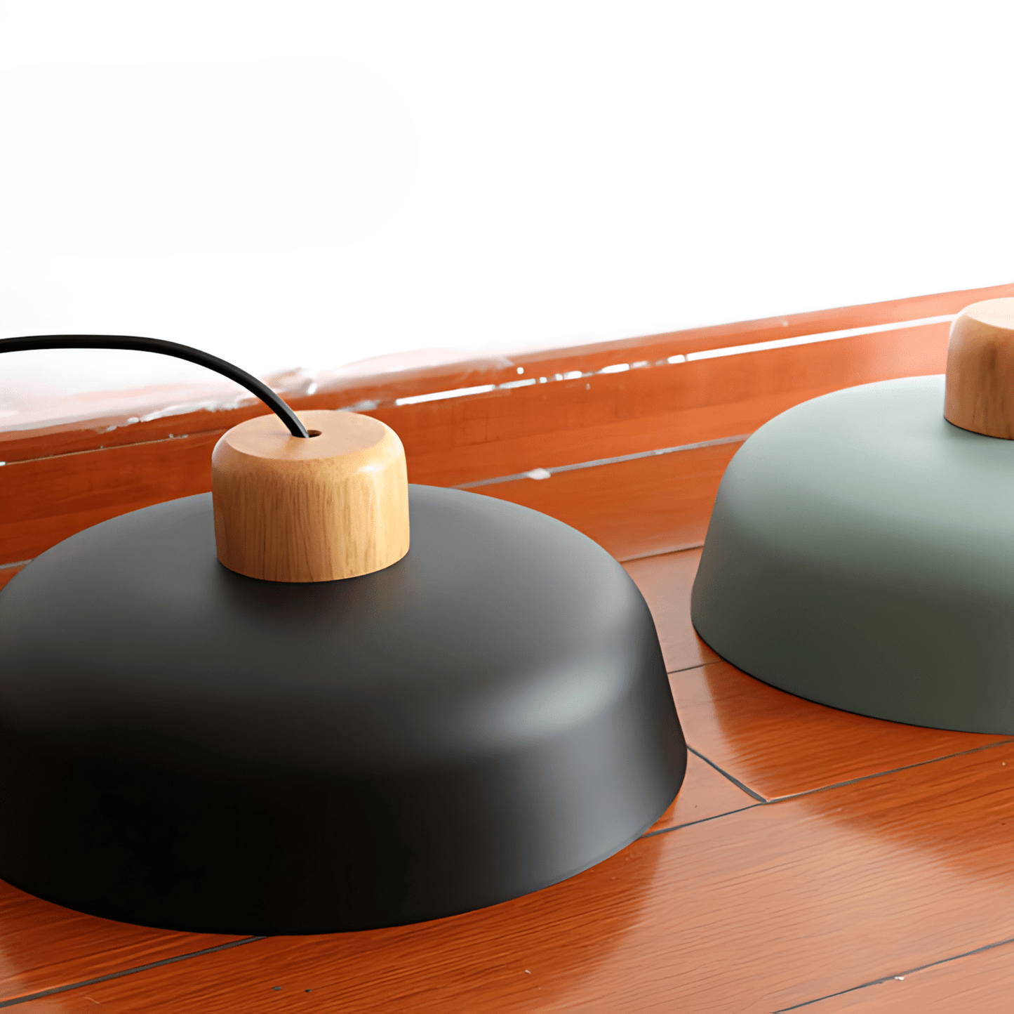 NordikaGlow – lampada a sospensione in metallo e legno di Luximode