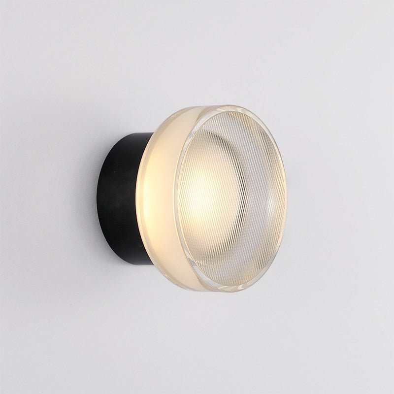 Applique da parete OrbShine con diffusore sferico
