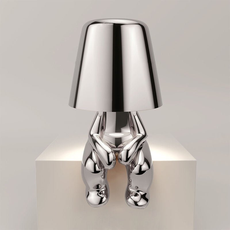 PetitePoser - lampada da tavolo creativa argento | Luximode