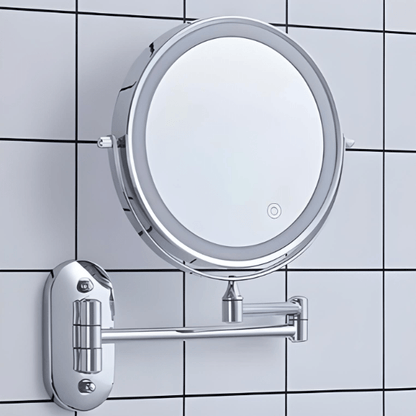 ReflecView specchio ingranditore da parete con luce LED ricaricabile e braccio estensibile: su parete a piastrelle bianche con luce LED accesa - Luximode