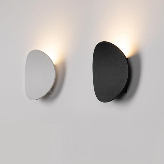 Lampada da parete ShadowTouch a forma di sole bianca