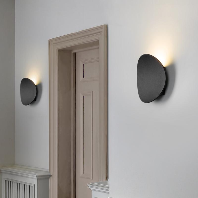 Lampada da parete ShadowTouch a forma di sole bianca