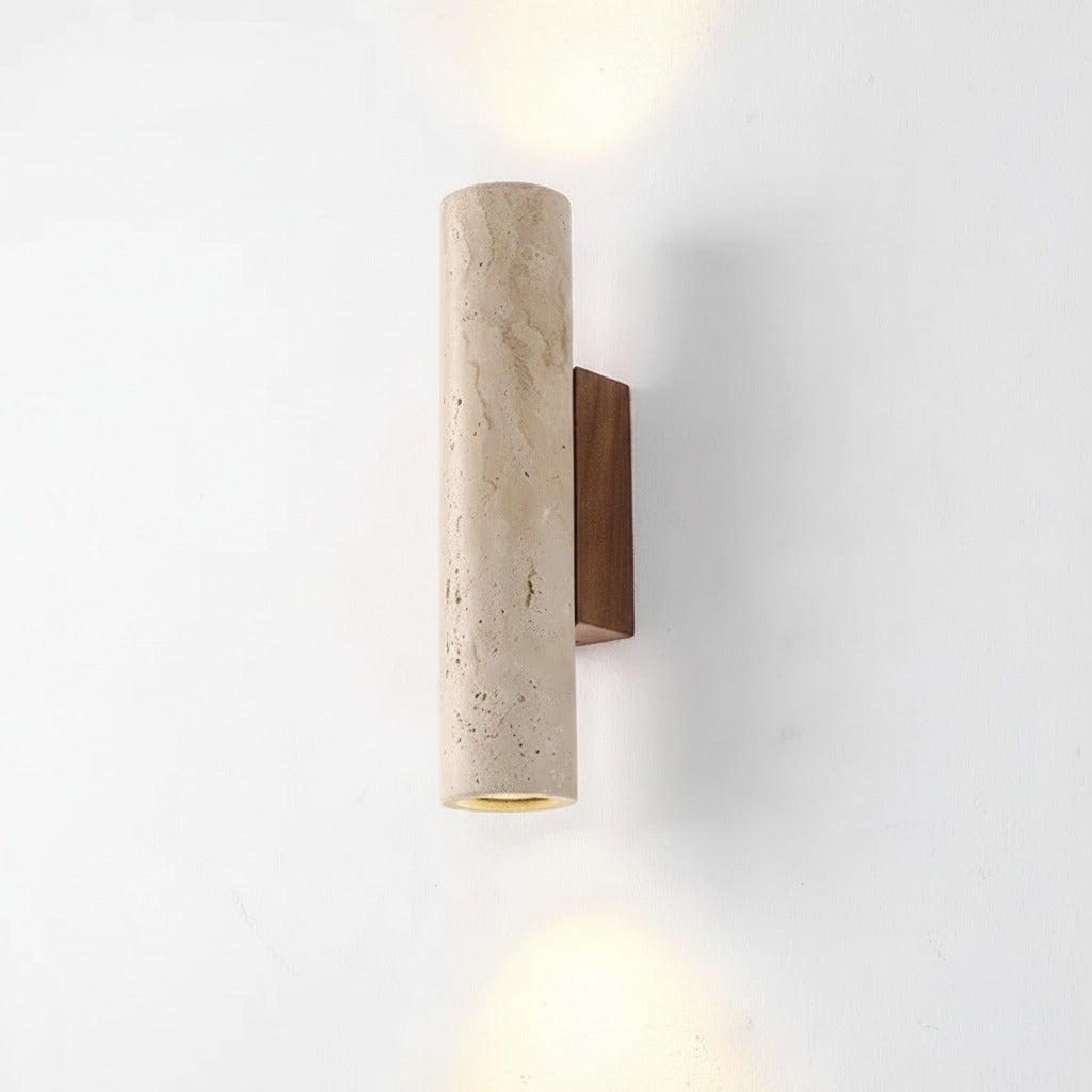 TerraLume - Applique da parete in travertino e noce 28 cm, luce accesa | Luximode