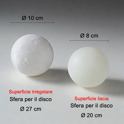 Le due sfere opaline: Ø 10 cm a superficie irregolare per la Ø 27, Ø 8 cm liscia per la Ø 20