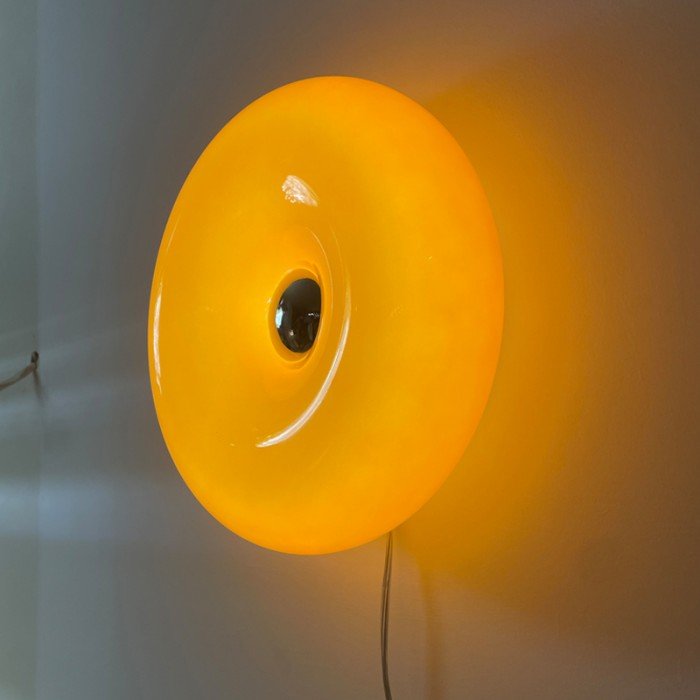 BauhausDonut - Lampada da Tavolo/Parete a Forma di Ciambella – lampada design da parete di Luximode