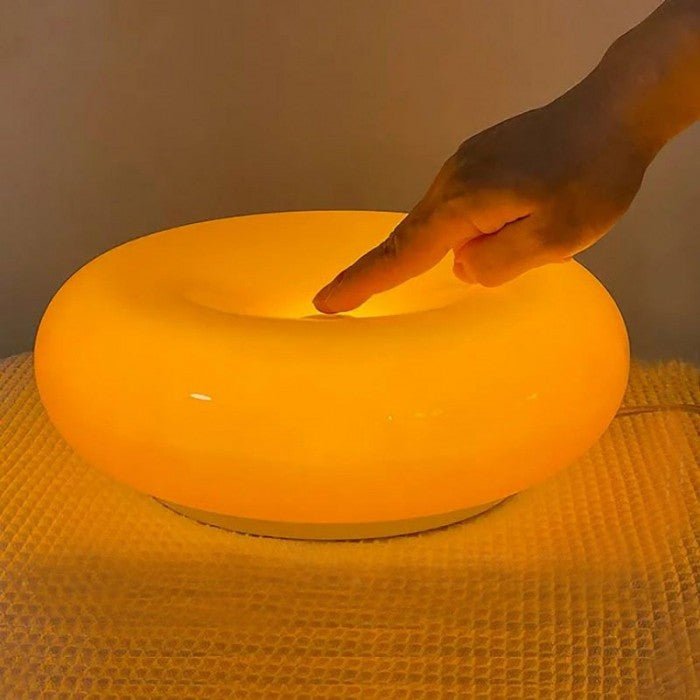 BauhausDonut - Lampada da Tavolo/Parete a Forma di Ciambella – lampada design da parete di Luximode