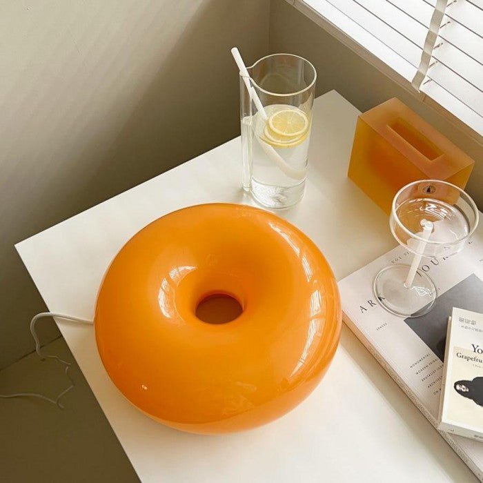 BauhausDonut - Lampada da Tavolo/Parete a Forma di Ciambella – lampada design da parete di Luximode